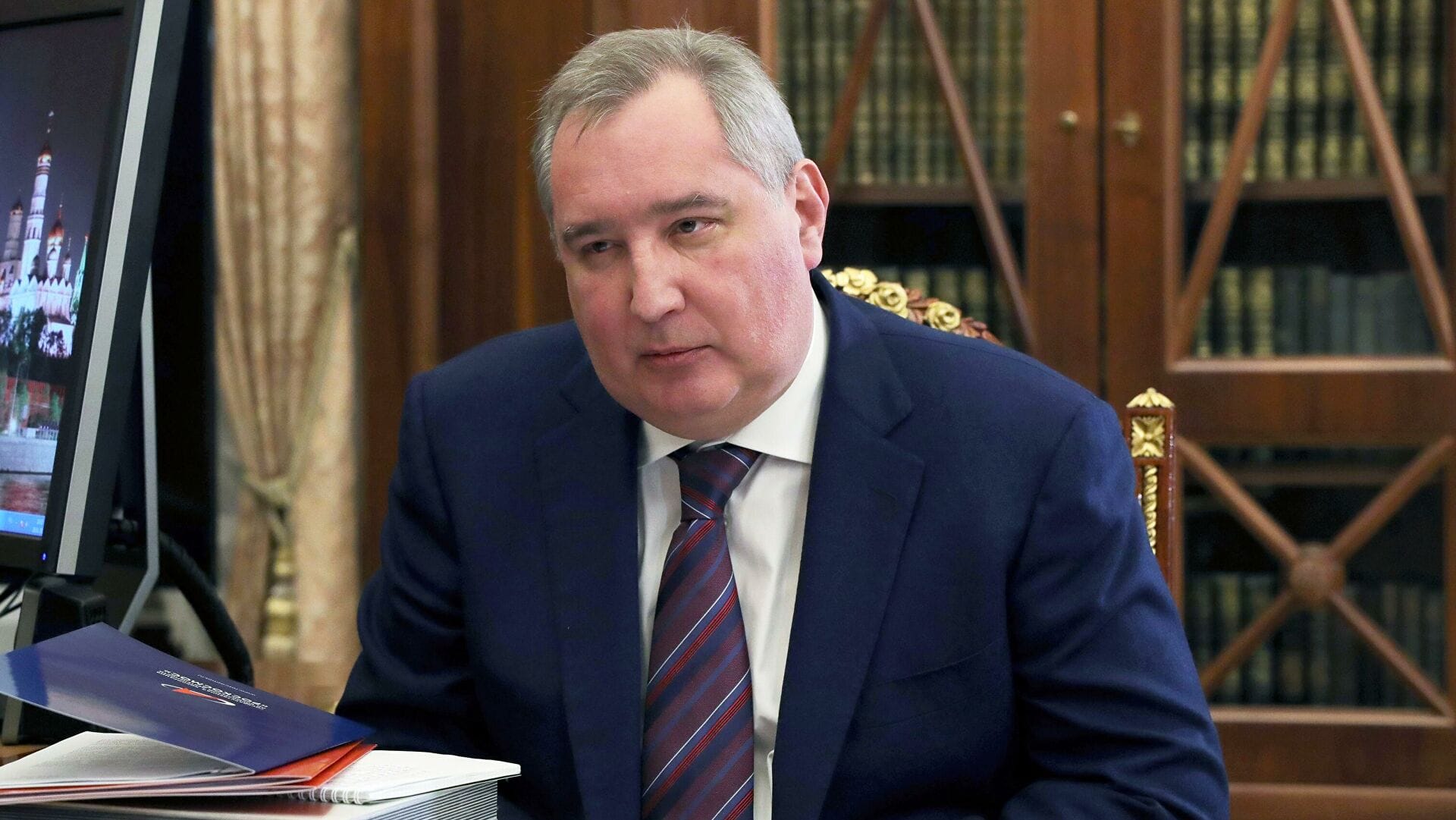 Доходы Рогозина в 2020 году выросли в два раза. В «Роскосмосе» объяснили это тем, что он получил две премии на 40 млн рублей