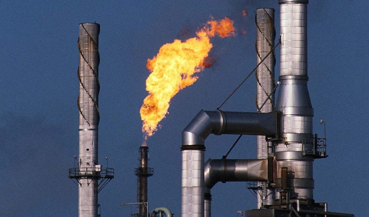 Reuters сообщил о крупнейшем сокращении добычи нефти ОПЕК с 2020 года