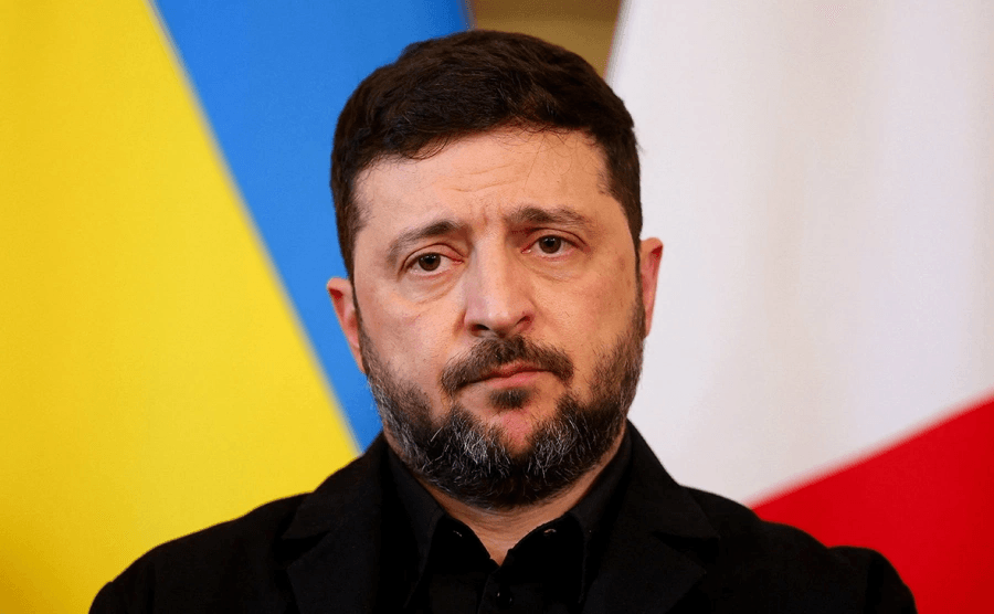 Зеленский подтвердил готовность к выборам в Украине при гарантиях безопасности их проведения, в пятницу он встретится с президентом Польши